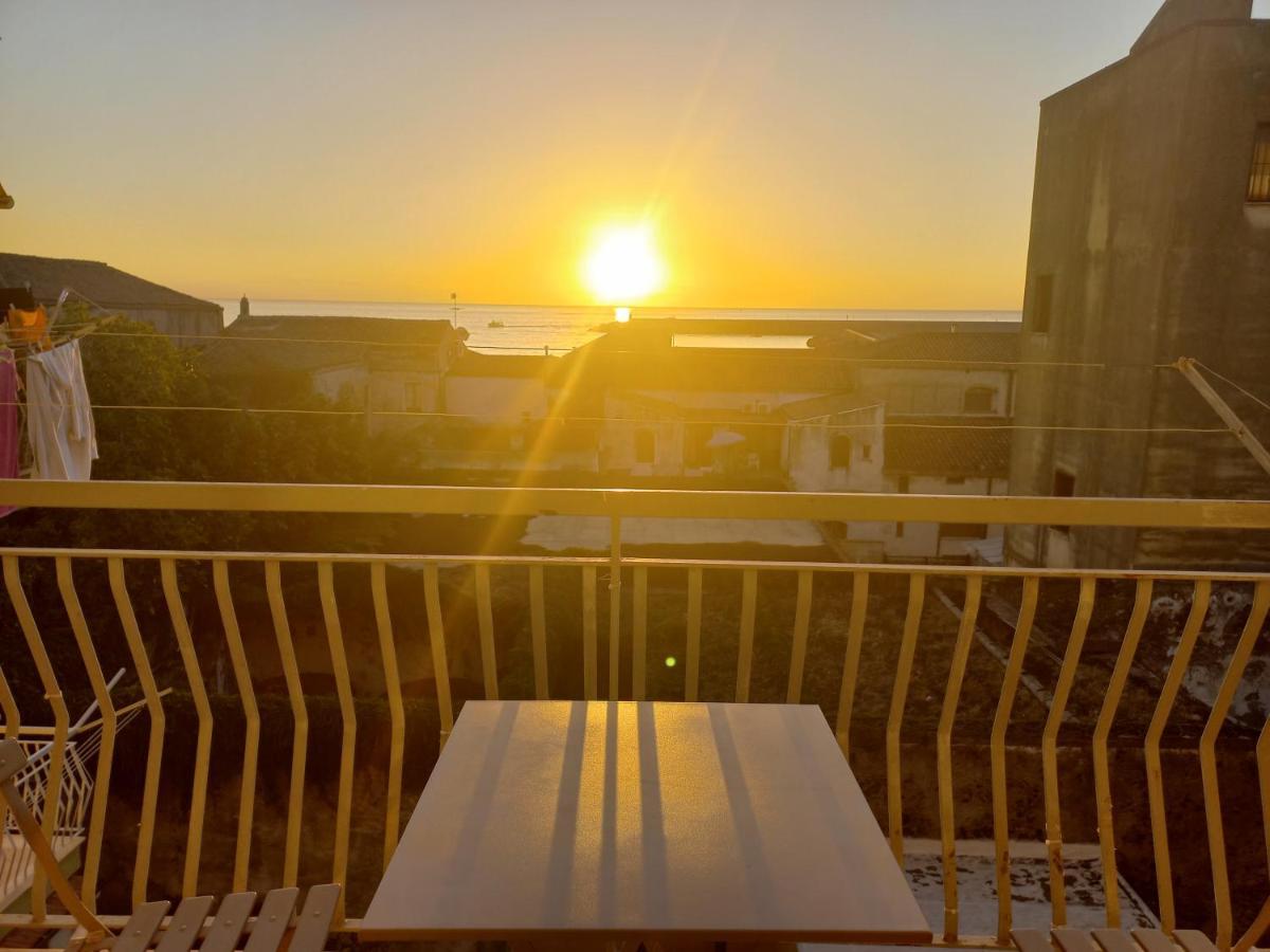 Alba Marina E Tramonti Etnei Apartment Рипосто Екстериор снимка