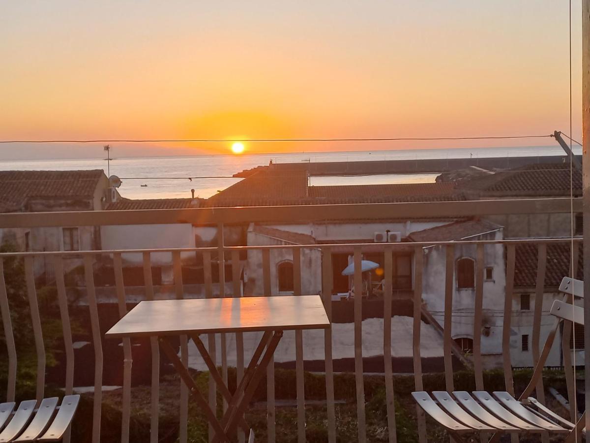 Alba Marina E Tramonti Etnei Apartment Рипосто Екстериор снимка