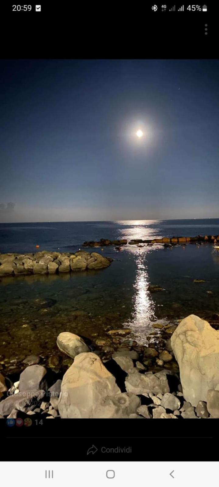 Alba Marina E Tramonti Etnei Apartment Рипосто Екстериор снимка